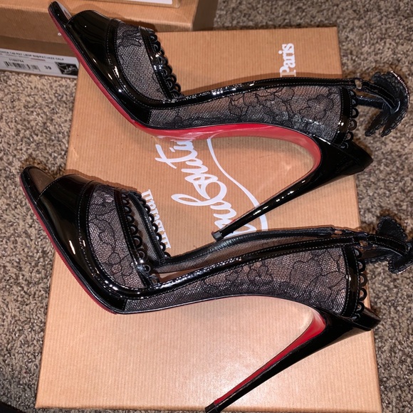 Red bottom sandals - Picture 3 of 7